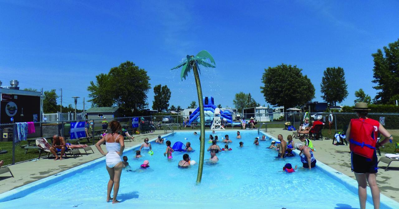 Alouette Parkbridge Hotel Saint-Mathieu-de-Beloeil Zewnętrze zdjęcie